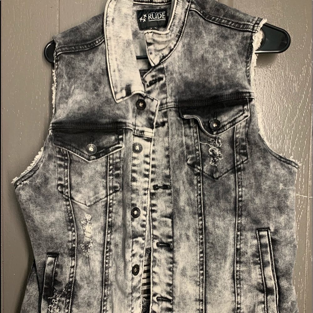 XXXRUDE Vest
Condition: New